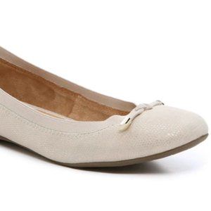 BRAND NEW:  PERRI BALLET FLAT 9.5 US